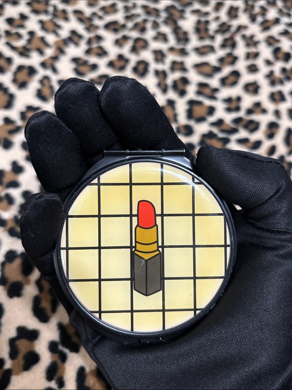 FOREVER 21 💄 Red Lipstick Compact Pocket Mirror Makeup F21 Beauty Travel Work